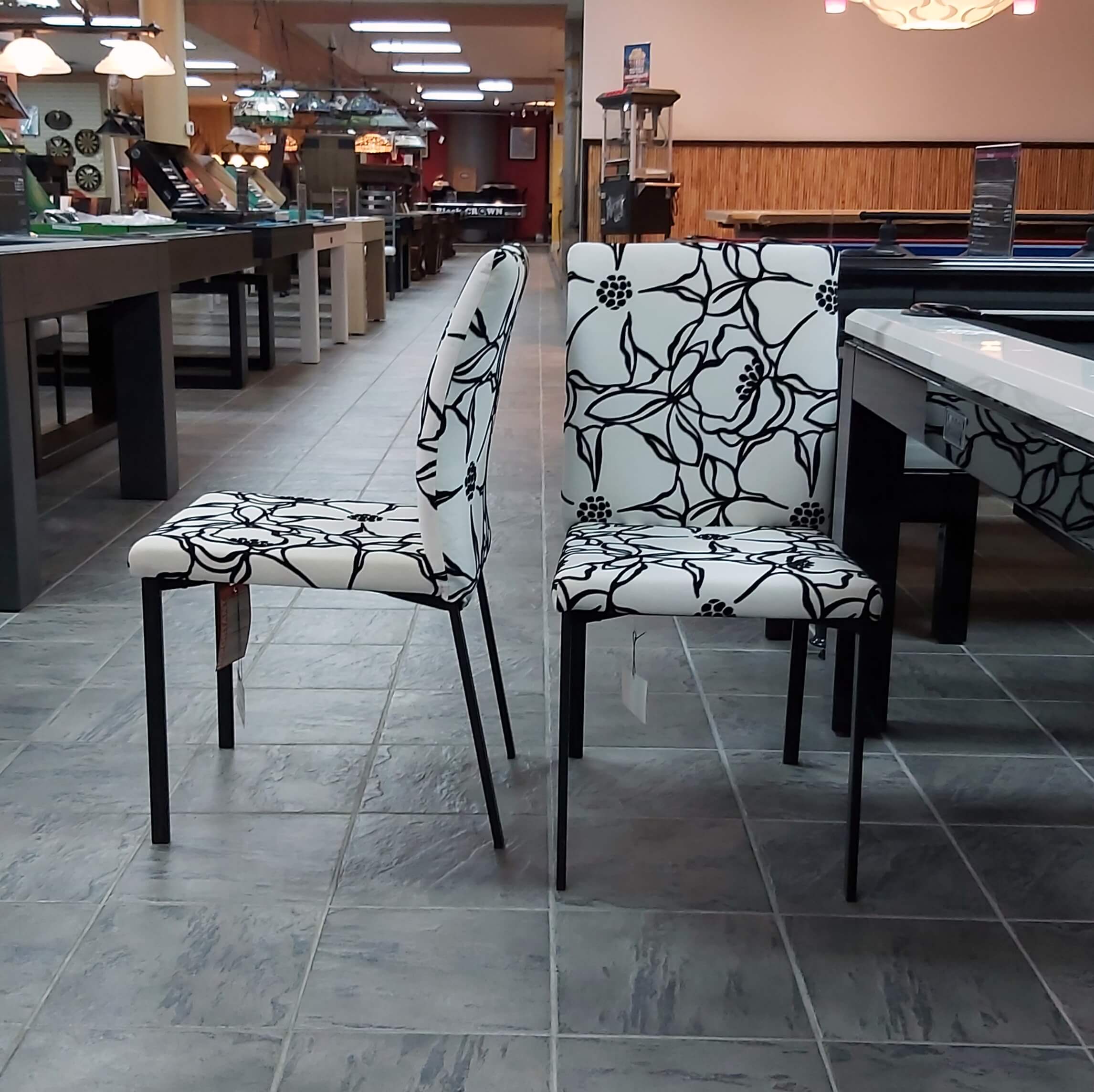 BLACK AND WHITE CHAIRS