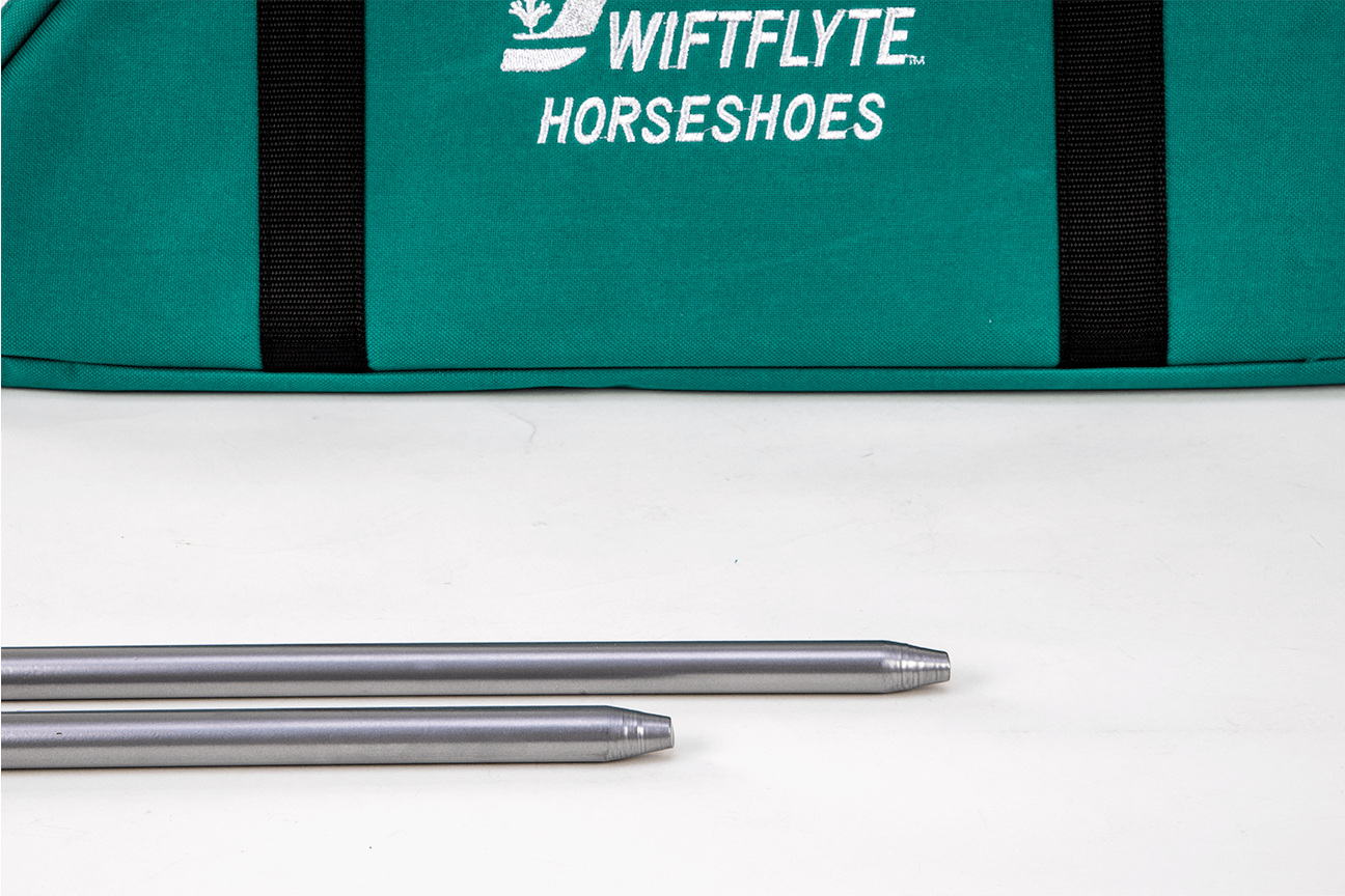 PROFESSIONNAL HORSESHOE SET OF 4 - CHROME/BRASS AND CARRYING CASE